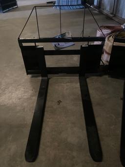 SKID STEER FORKS