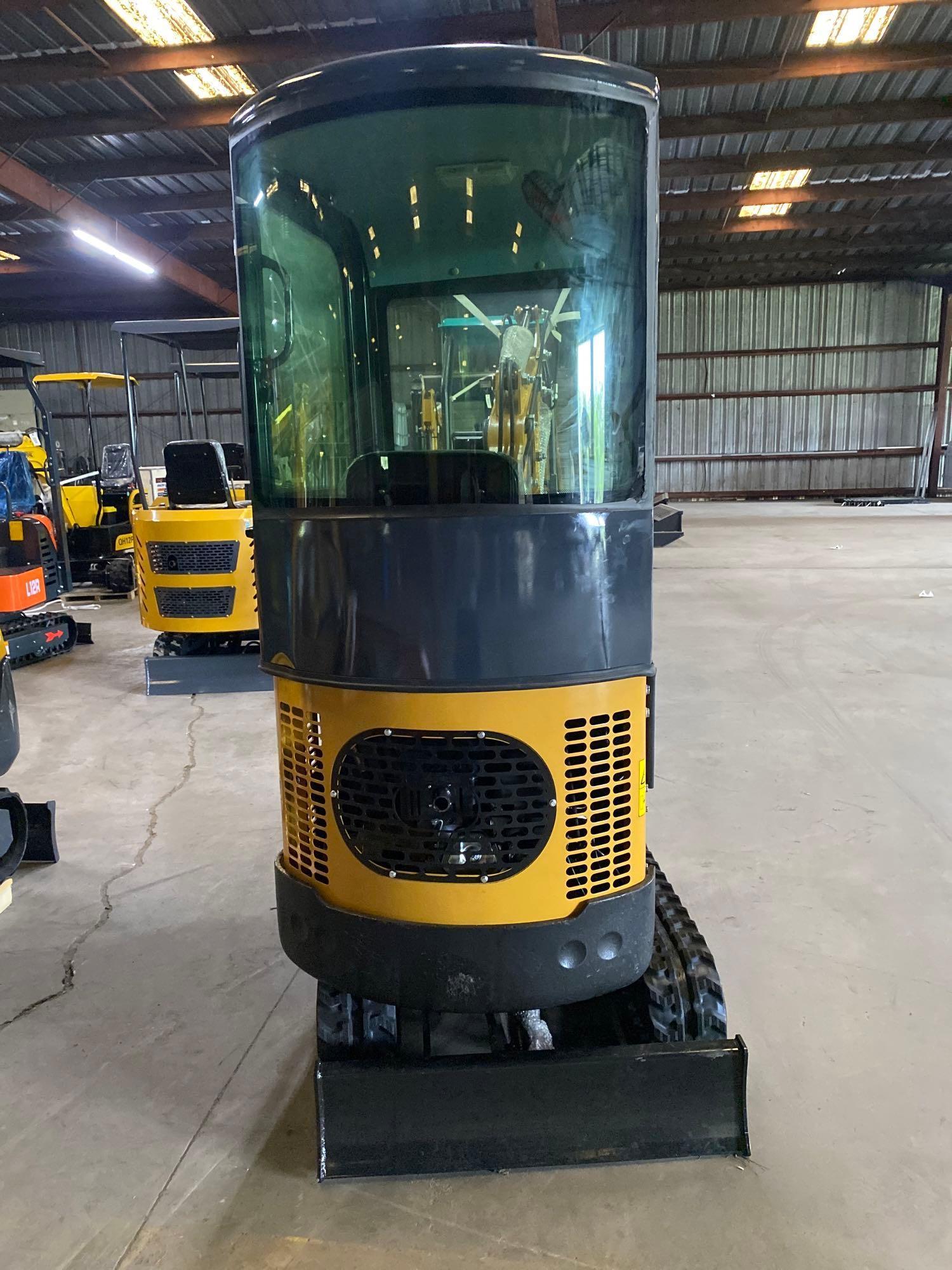 MINI EXCAVATOR H13R