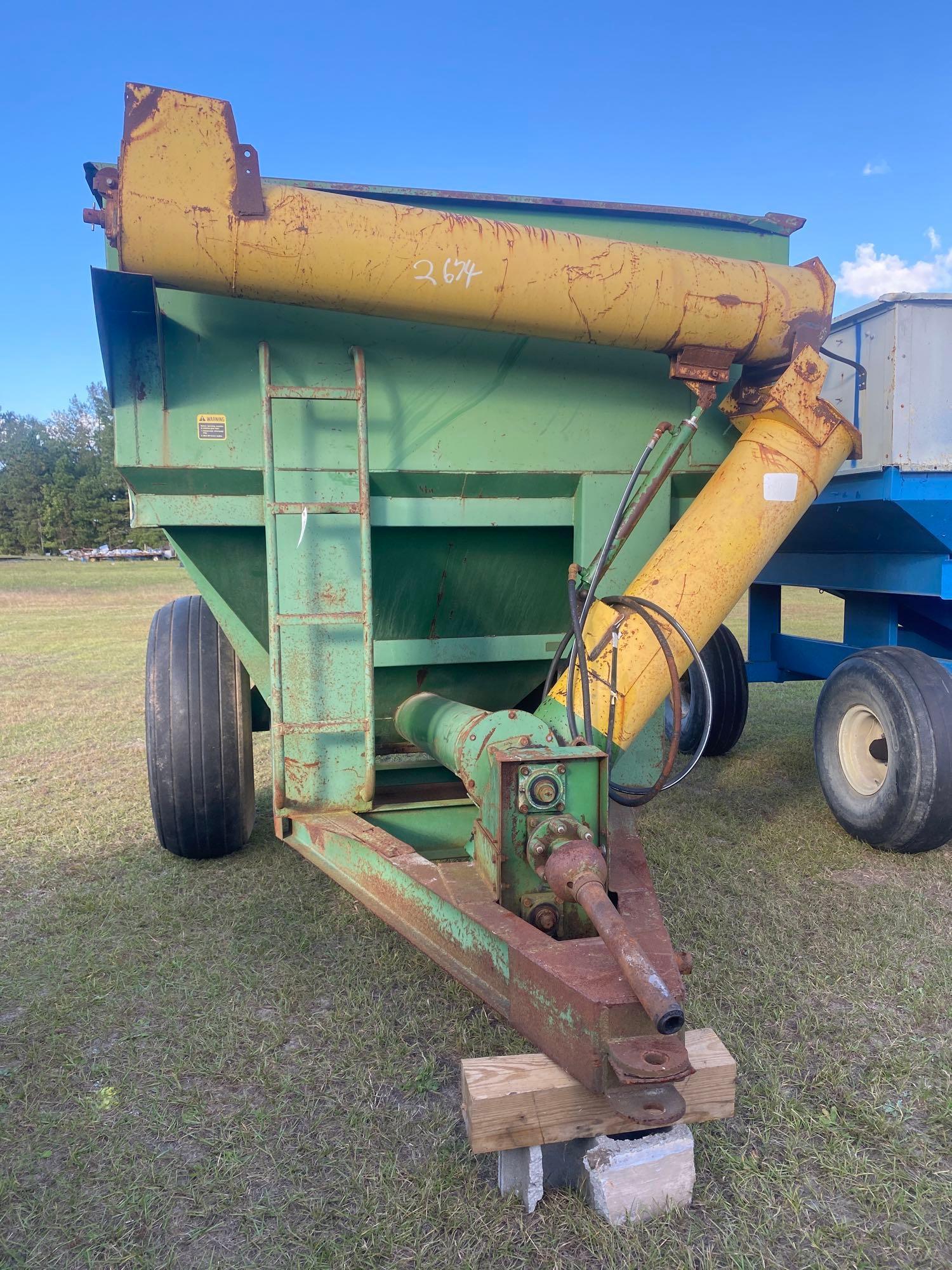 John Deere Grain Cart