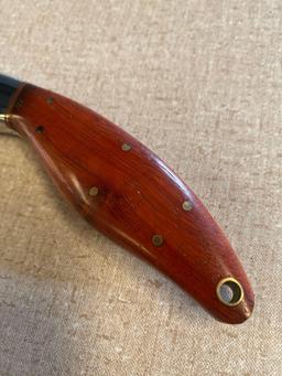 KNIFE