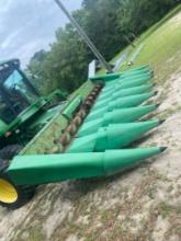 JOHN DEERE COMBINE CORN HEAD