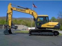 EXCAVATOR / BACKHOE