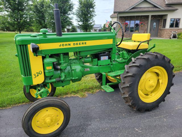 John Deere Model 320