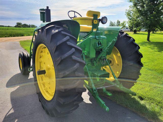 John Deere Model 4010 Dsl