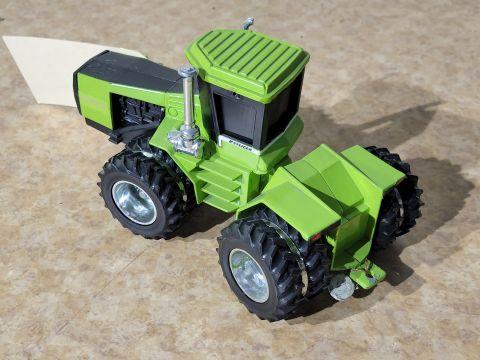 Ertl Steiger Panther CP-1400 4WD Tractor