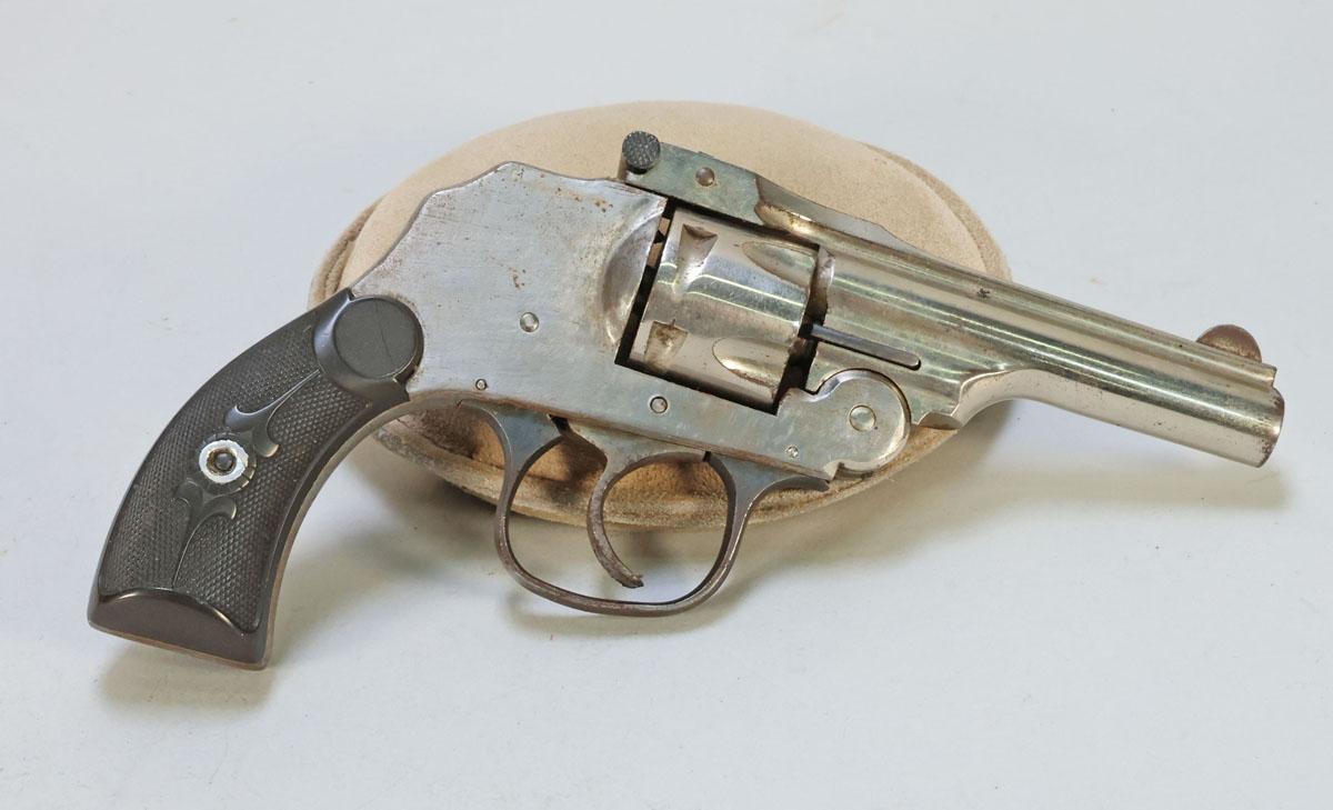 Forehand Model 1901 Top Break Hammerless .32 Revolver