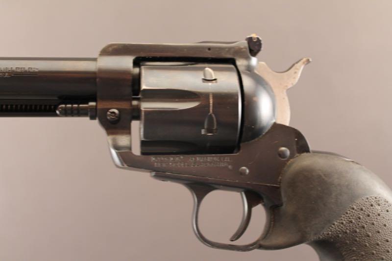 handgun RUGER BLACKHAWK .41CAL REVOLVER