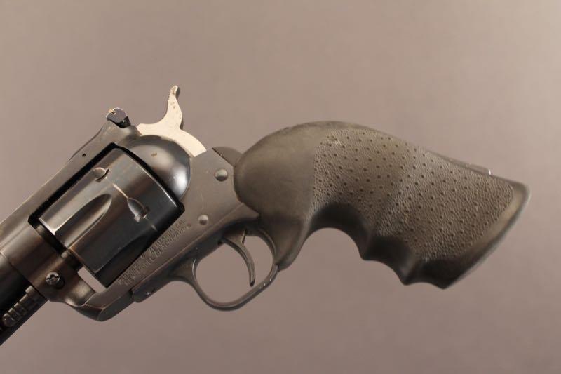 handgun RUGER BLACKHAWK .41CAL REVOLVER