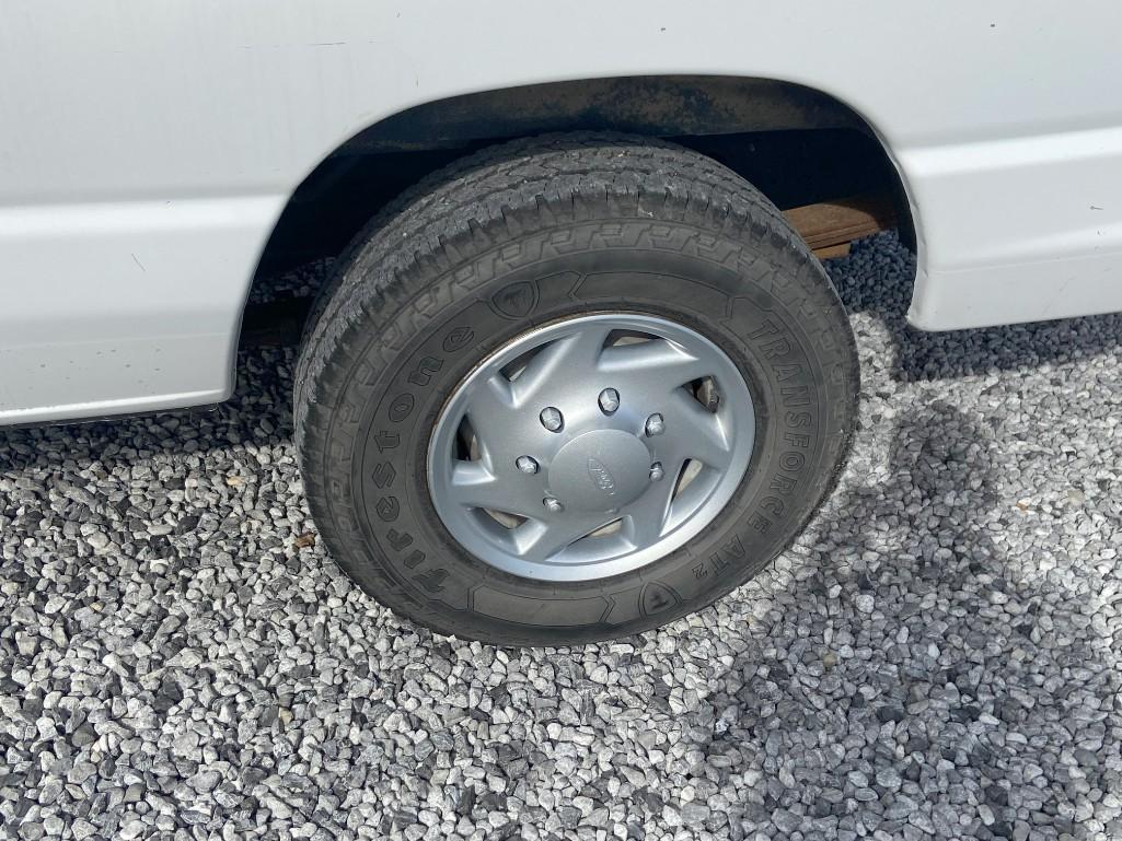 2009 Ford Econoline Wagon Van