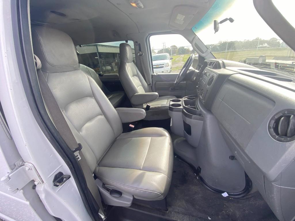 2009 Ford Econoline Wagon Van