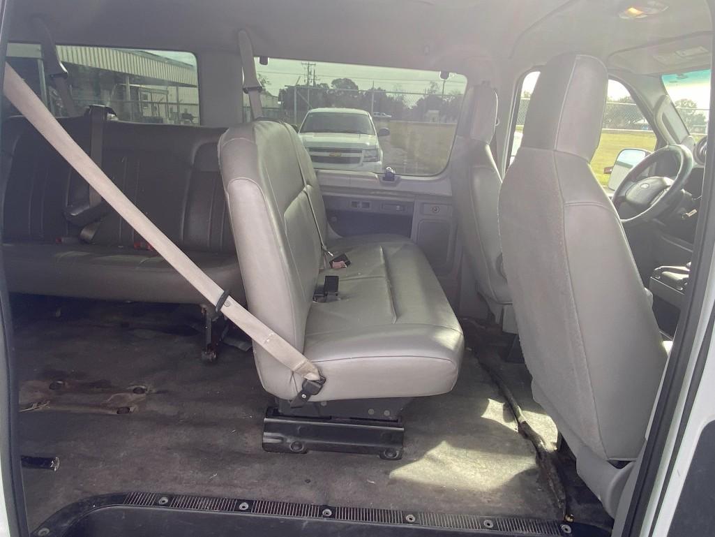 2009 Ford Econoline Wagon Van