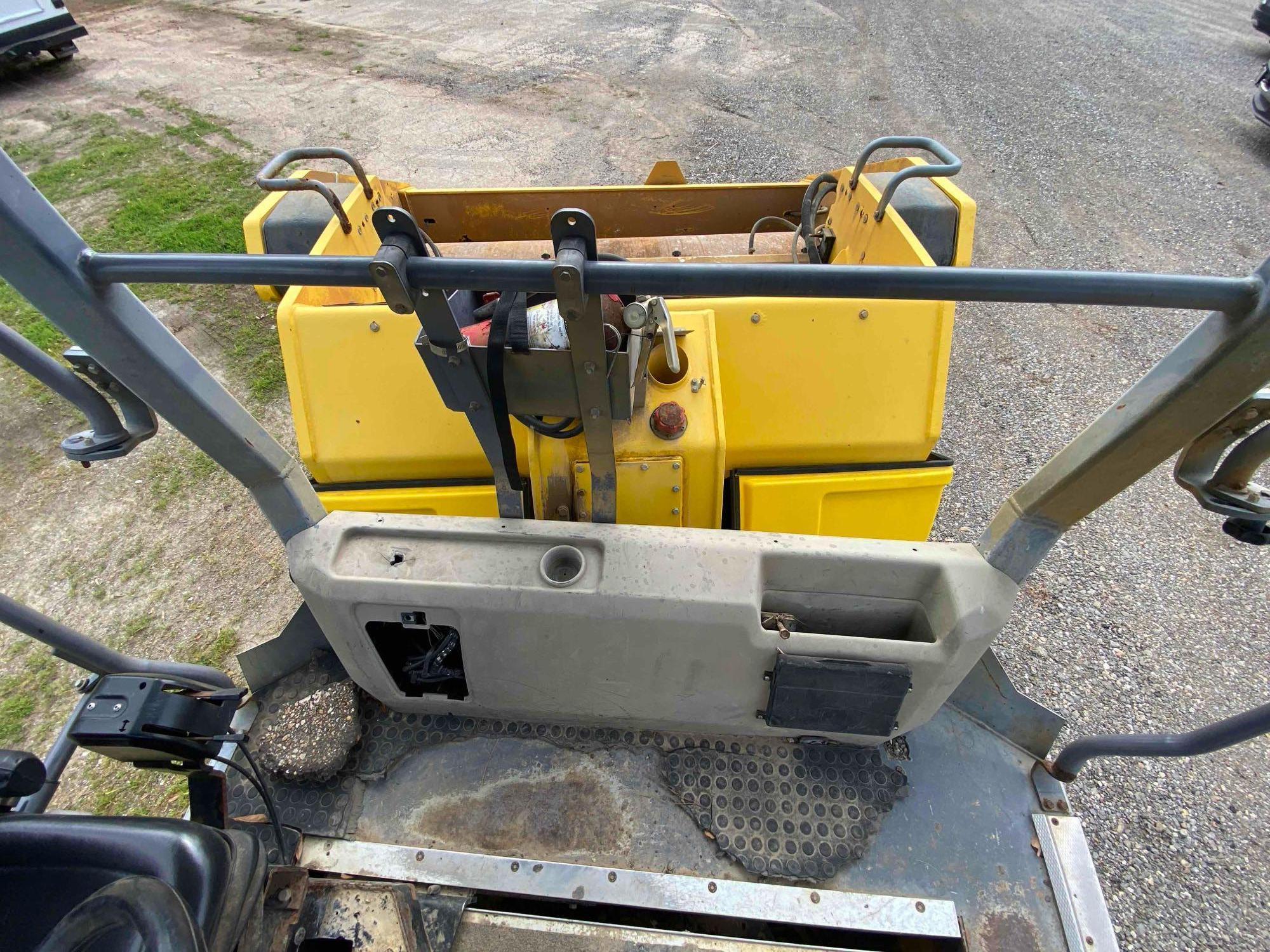 2015 Dynapac CC6200