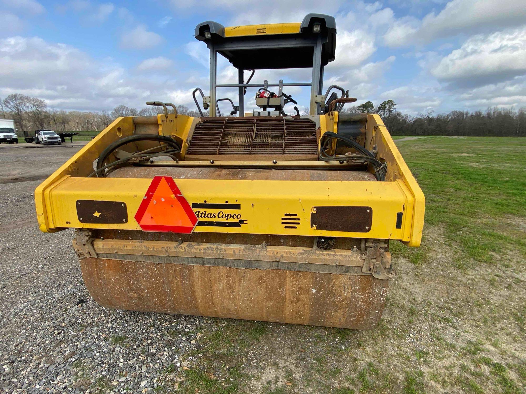 2015 Dynapac CC6200