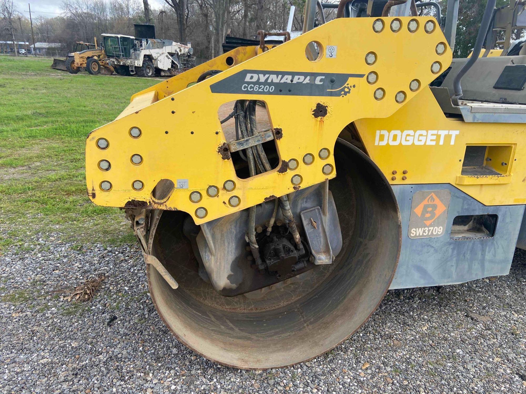 2015 Dynapac CC6200