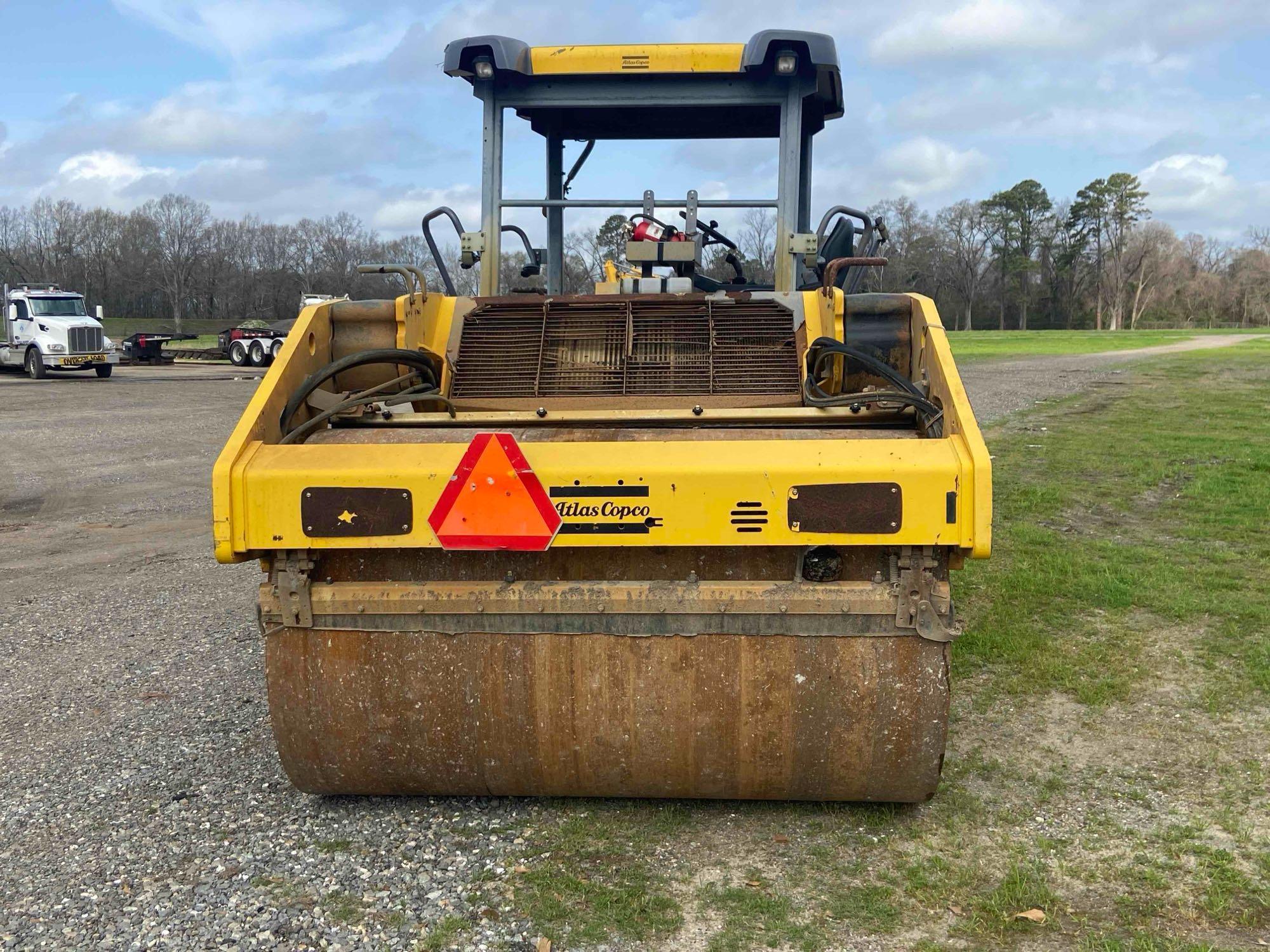 2015 Dynapac CC6200