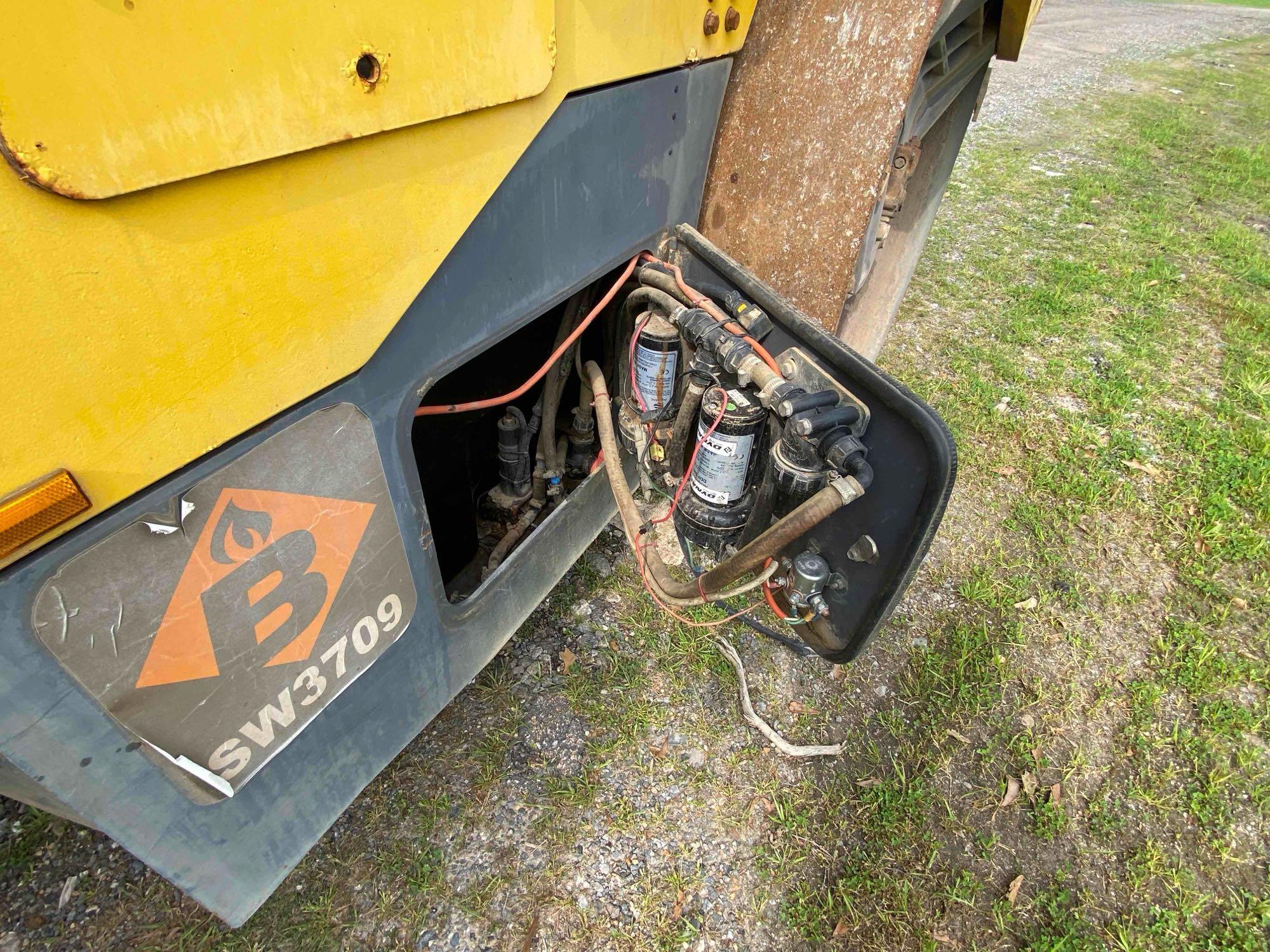 2015 Dynapac CC6200