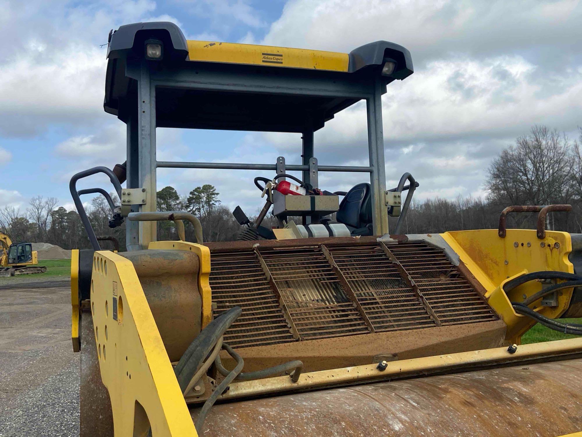 2015 Dynapac CC6200