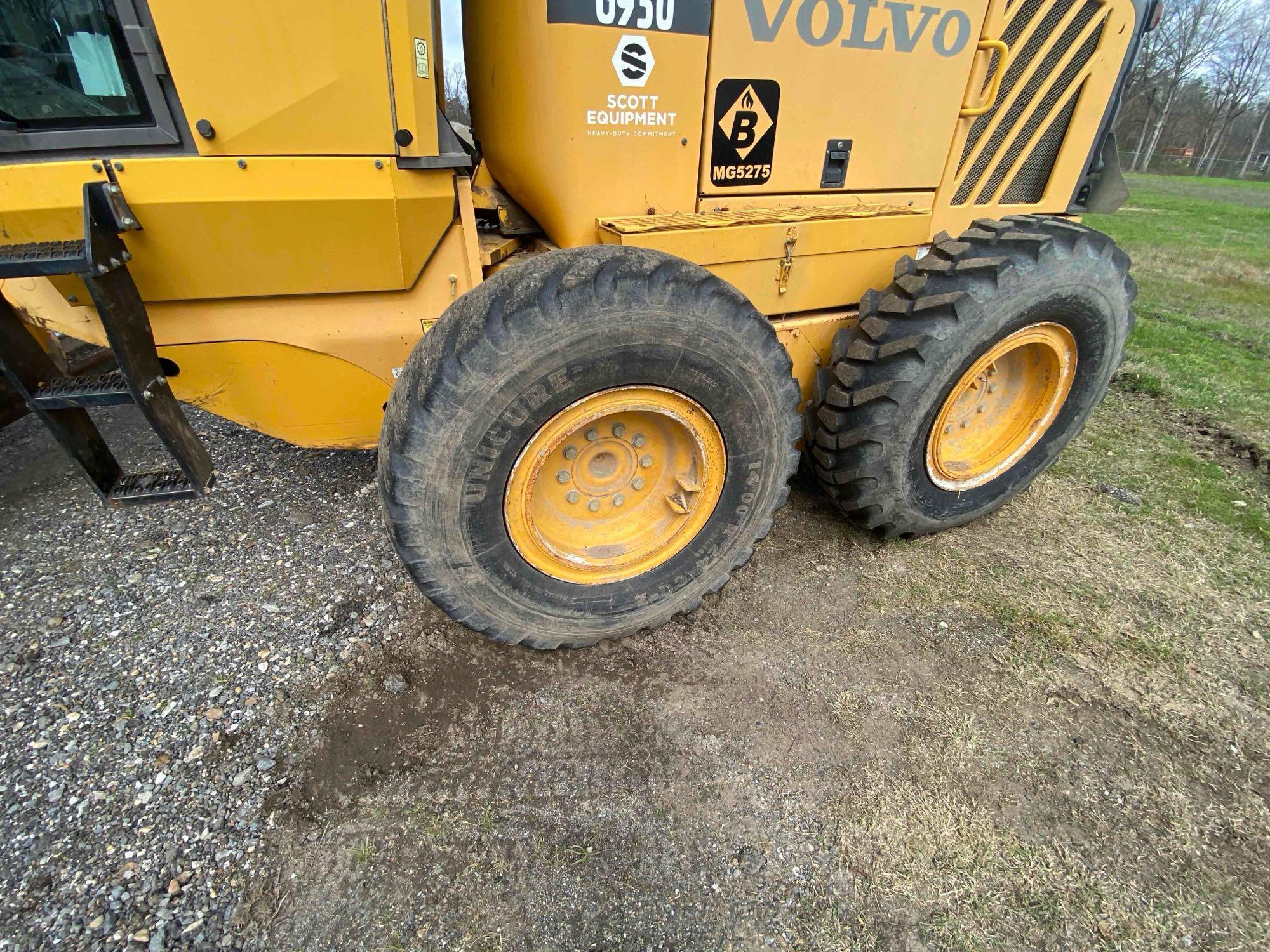 2011 Volvo G930 Motor Grader