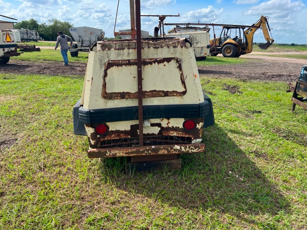 1999 Ingersolrand P185WUD Air Compressor