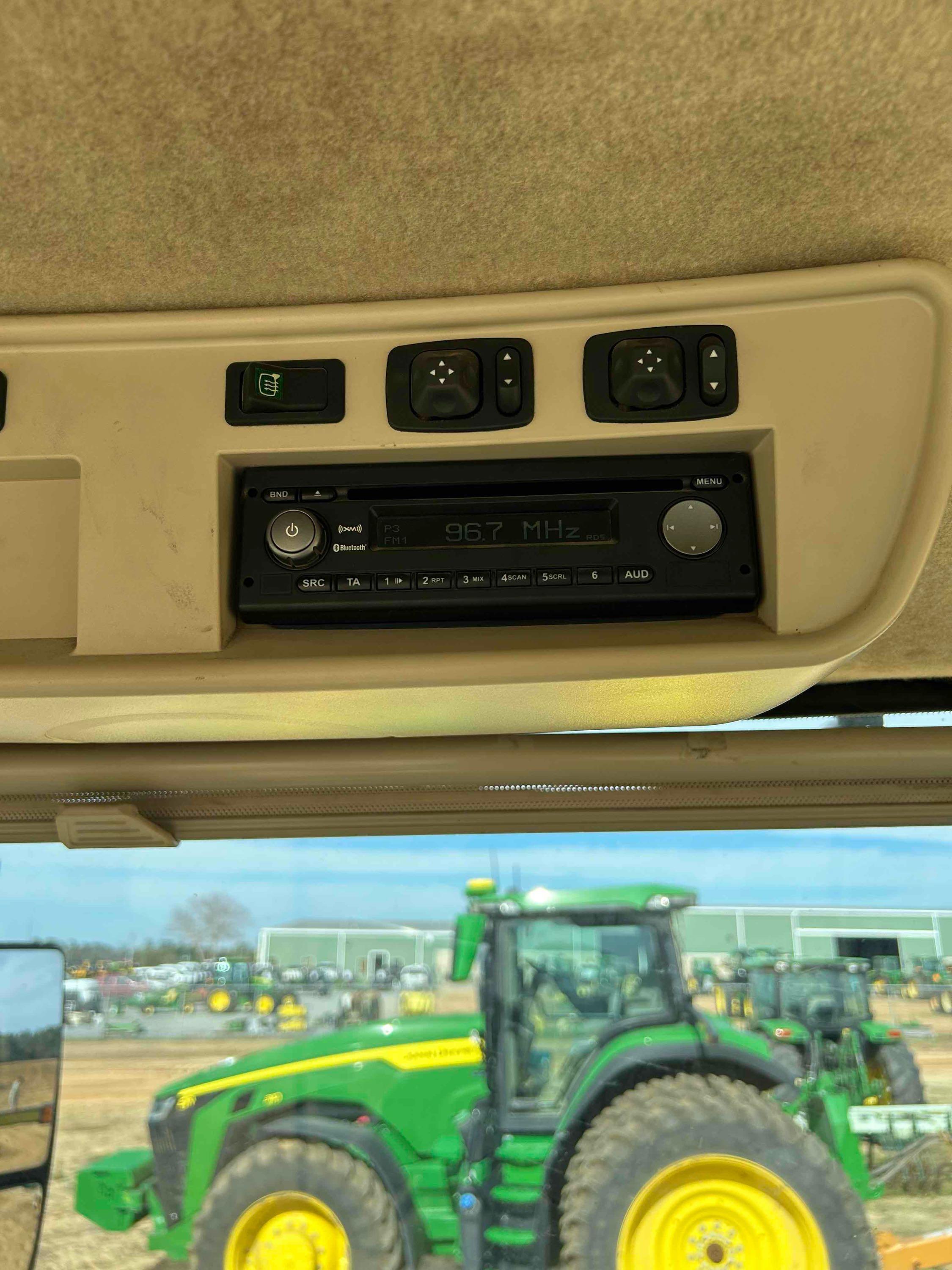 2017 John Deere 8370R