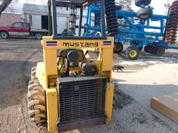 1980 Mustang 440 Skid Loader