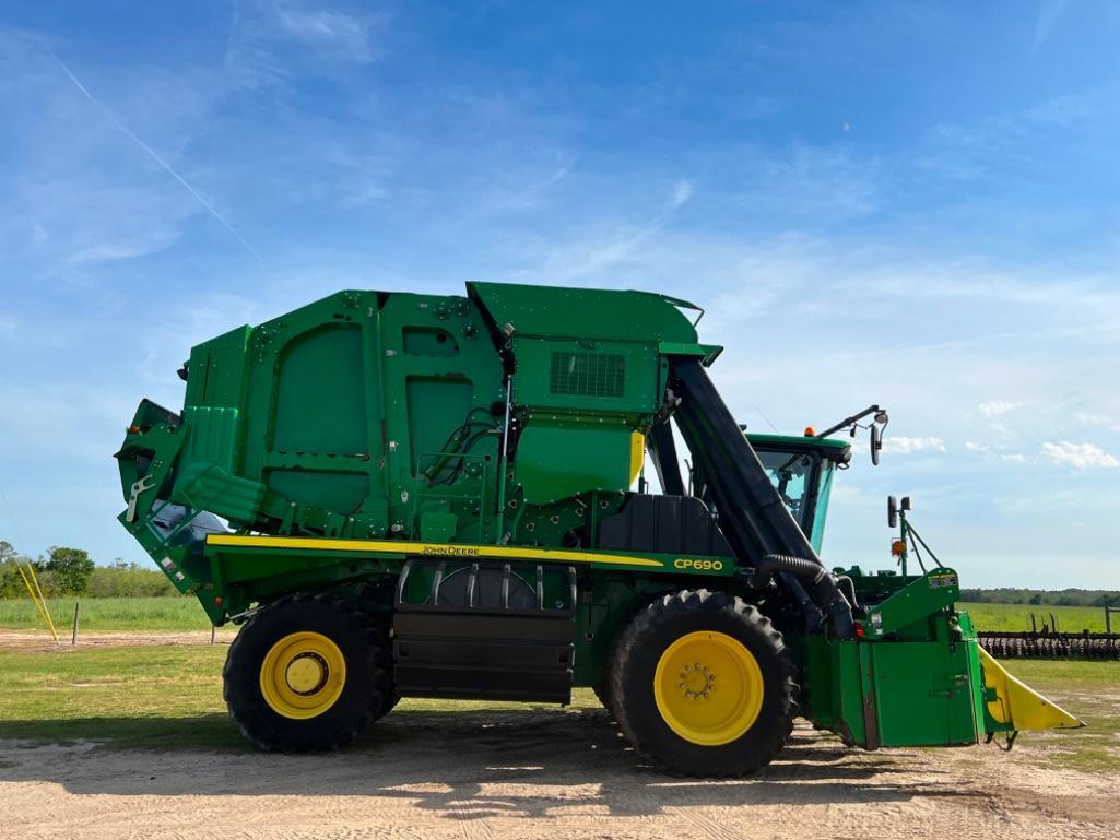 2016 John Deere CP690