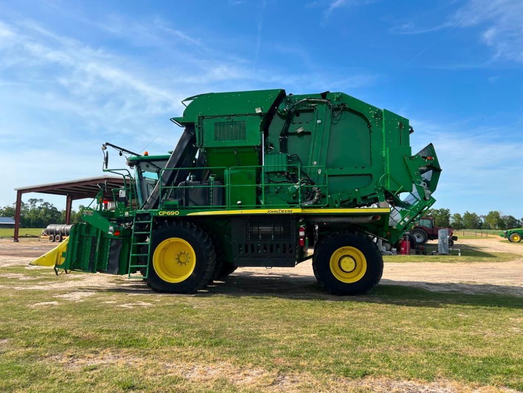 2016 John Deere CP690