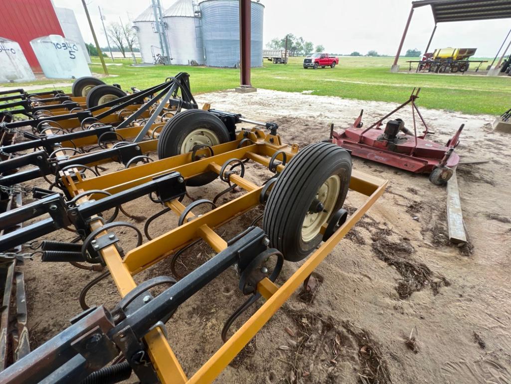 Taylor-Way 875 19ft Hydraulic Fold Field Cultivator