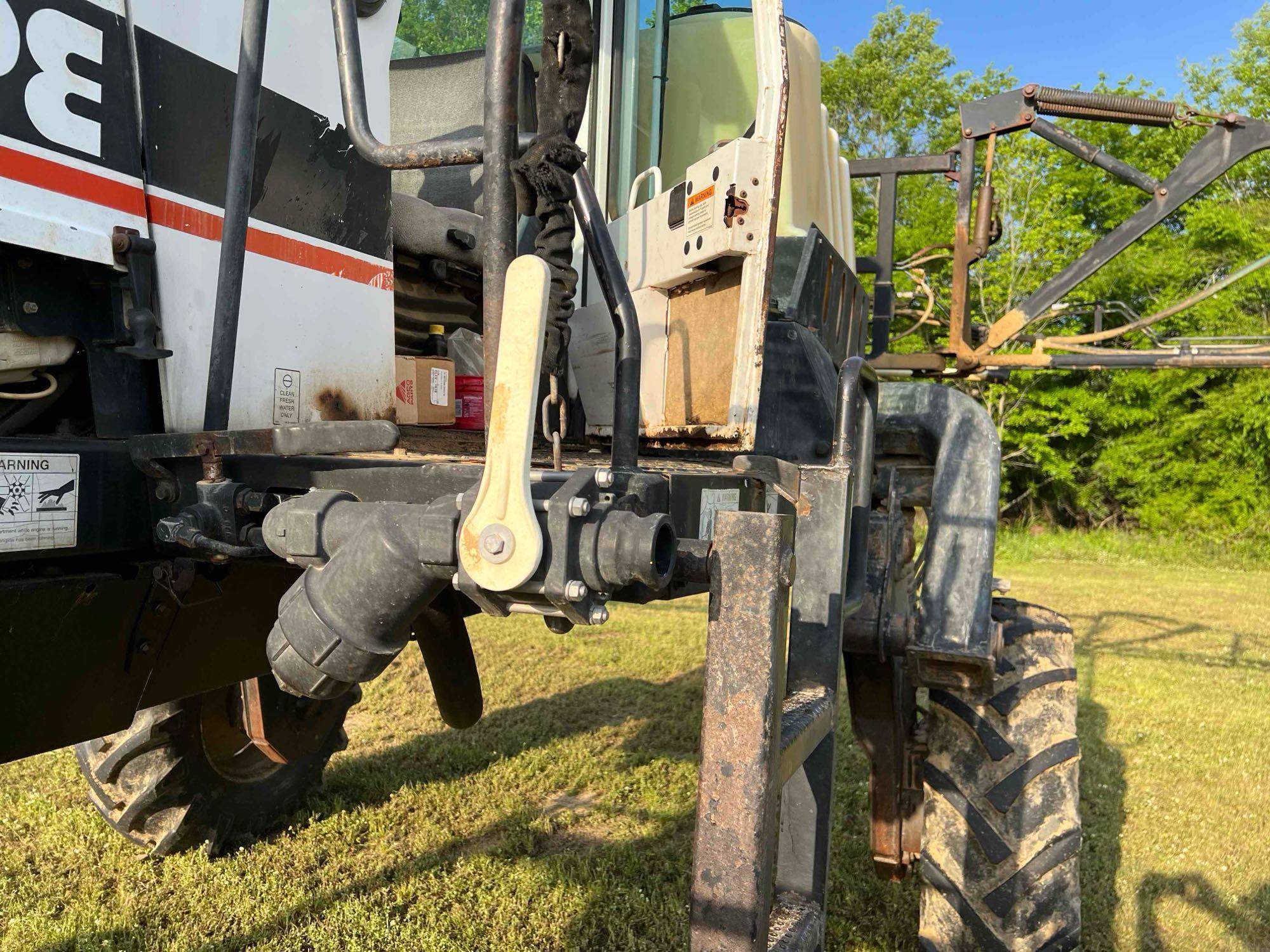 2004 AGCO Spra-Coupe 4640 Sprayer