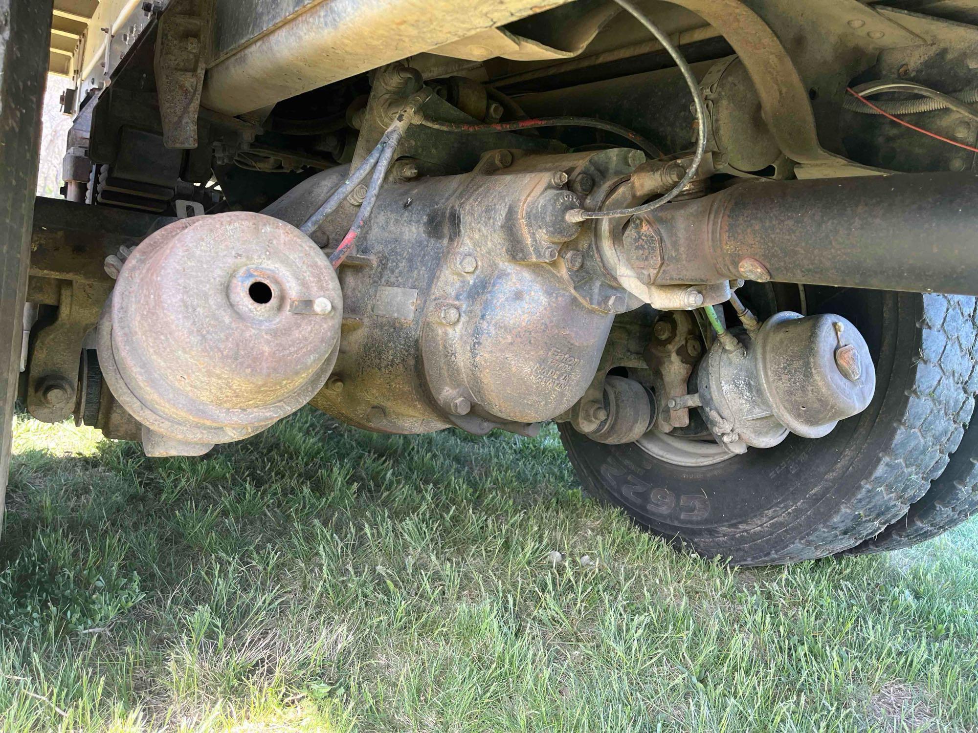 1998 Chevrolet 8500 Grain Truck