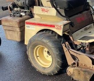 2001 Grasshopper Zero-Turn Mower