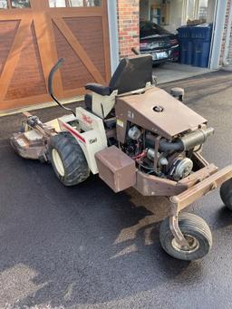 2001 Grasshopper Zero-Turn Mower