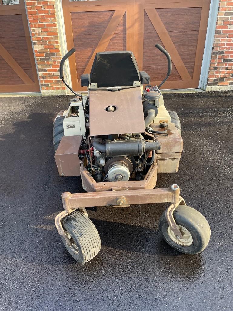 2001 Grasshopper Zero-Turn Mower