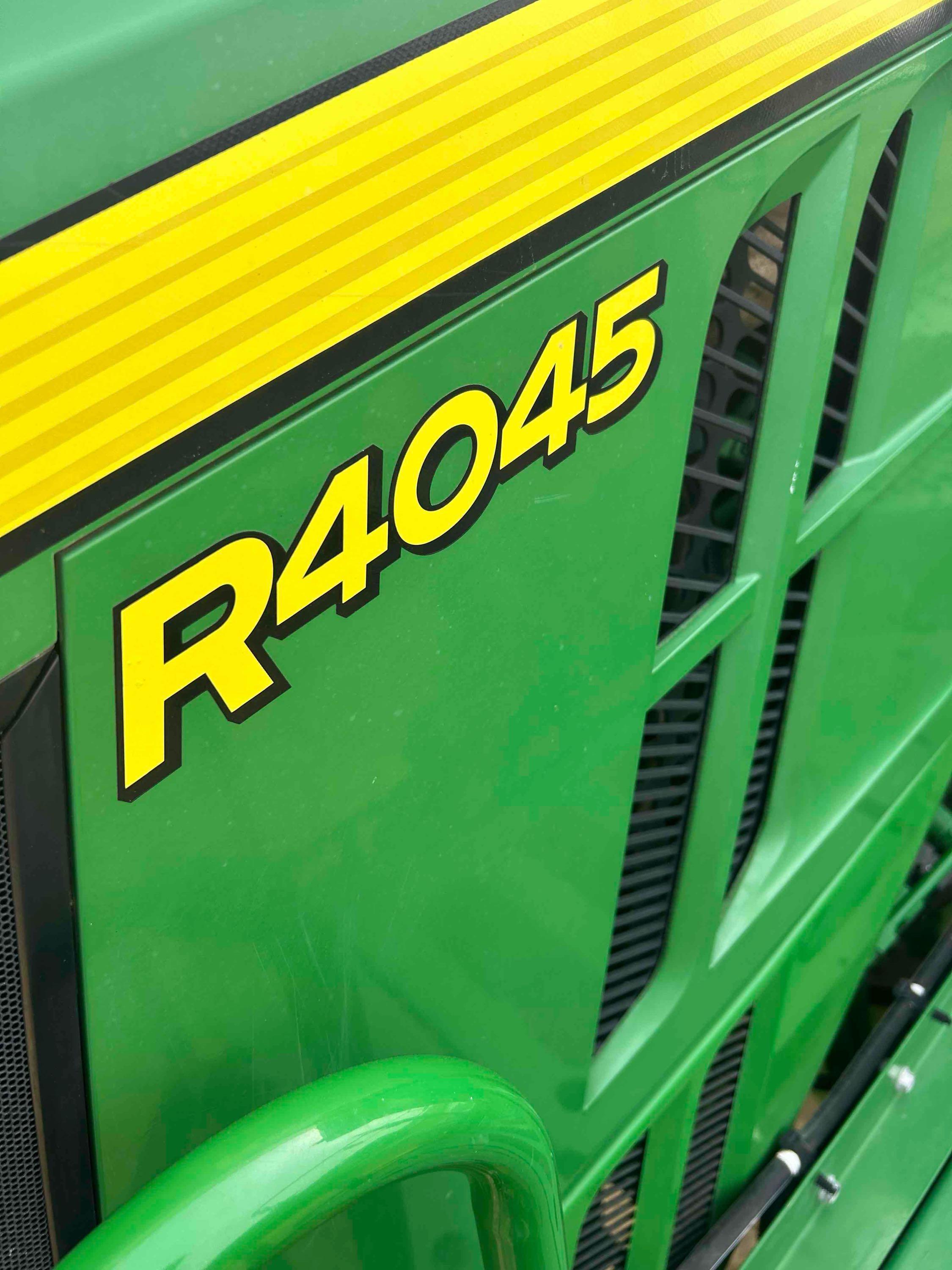 John Deere R4045