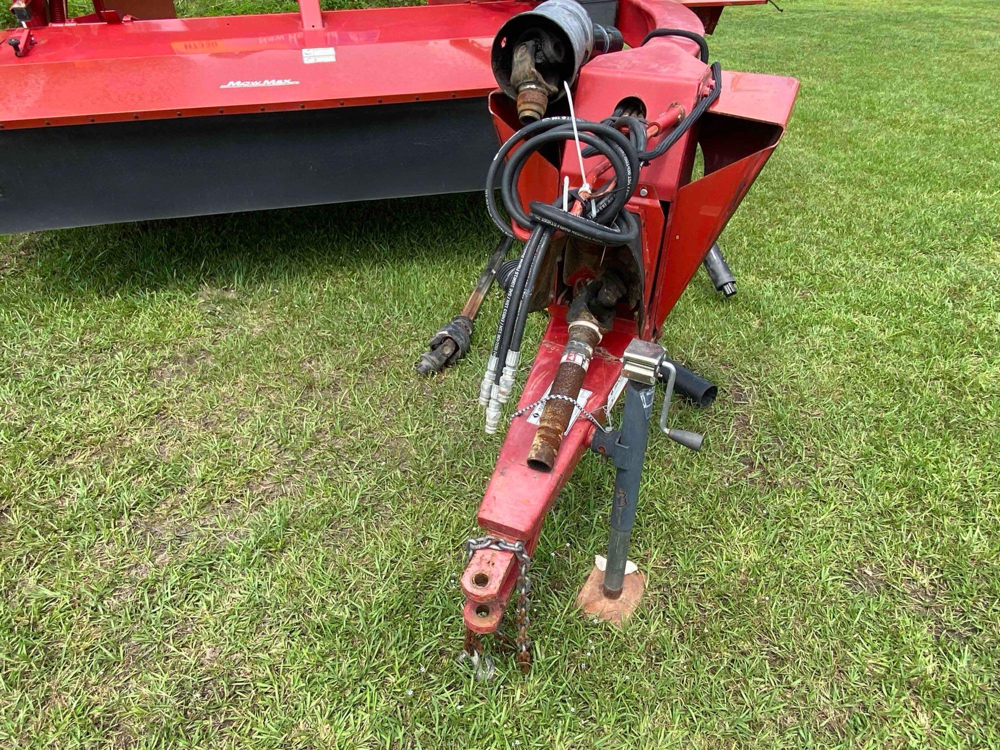 2015 New Holland H7330 Discbine