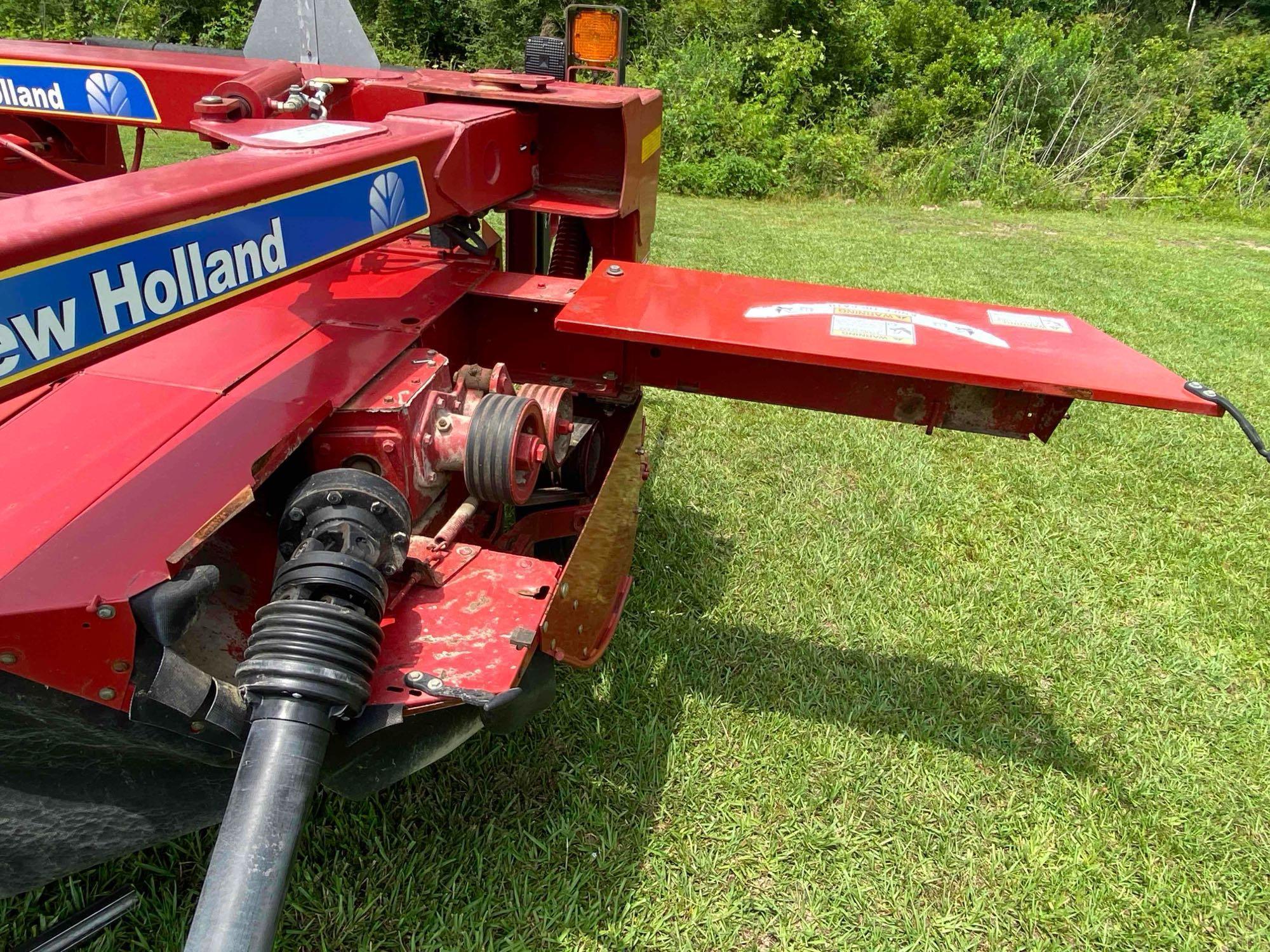 2015 New Holland H7330 Discbine