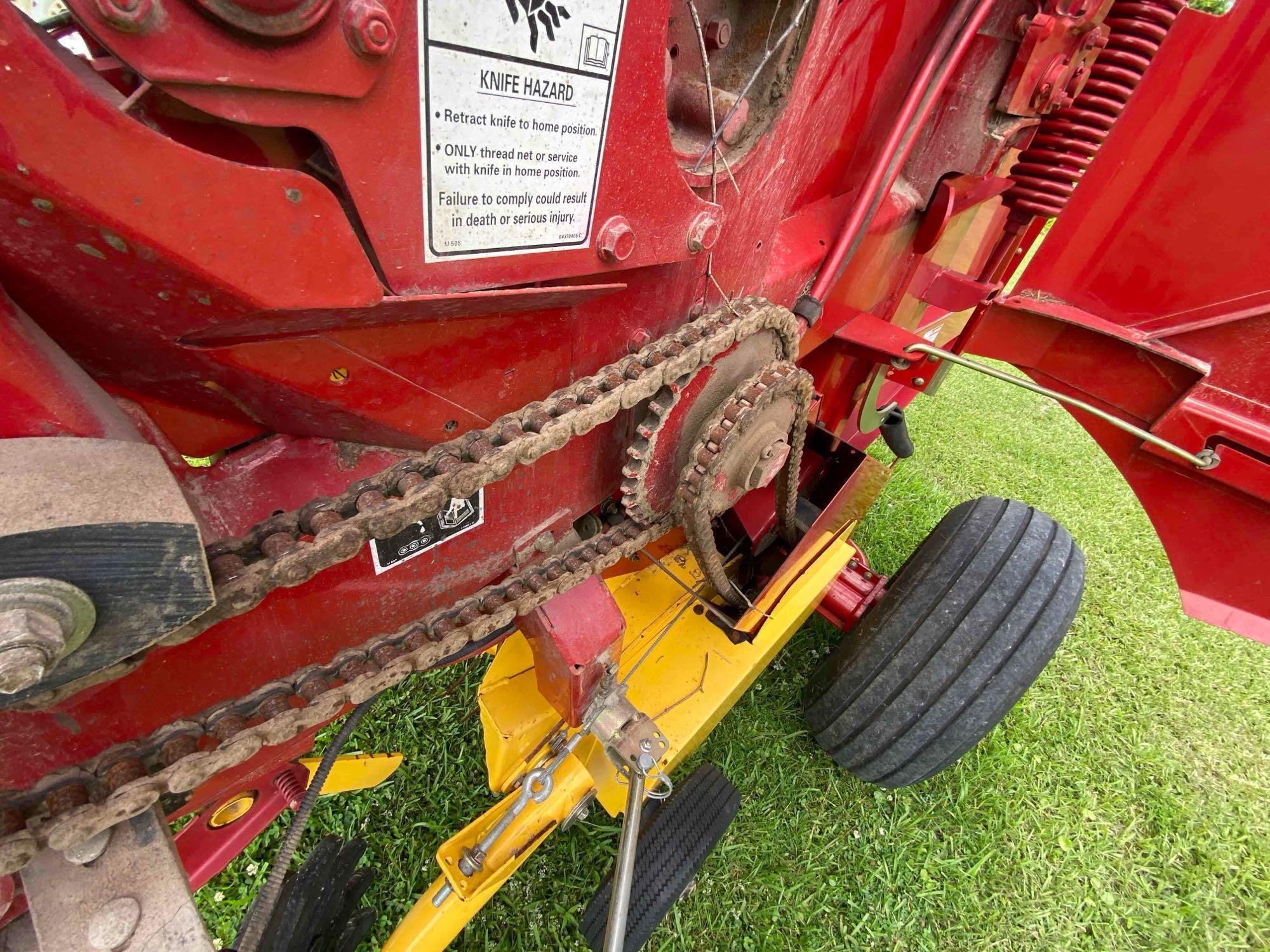 2019 New Holland RB450U Baler