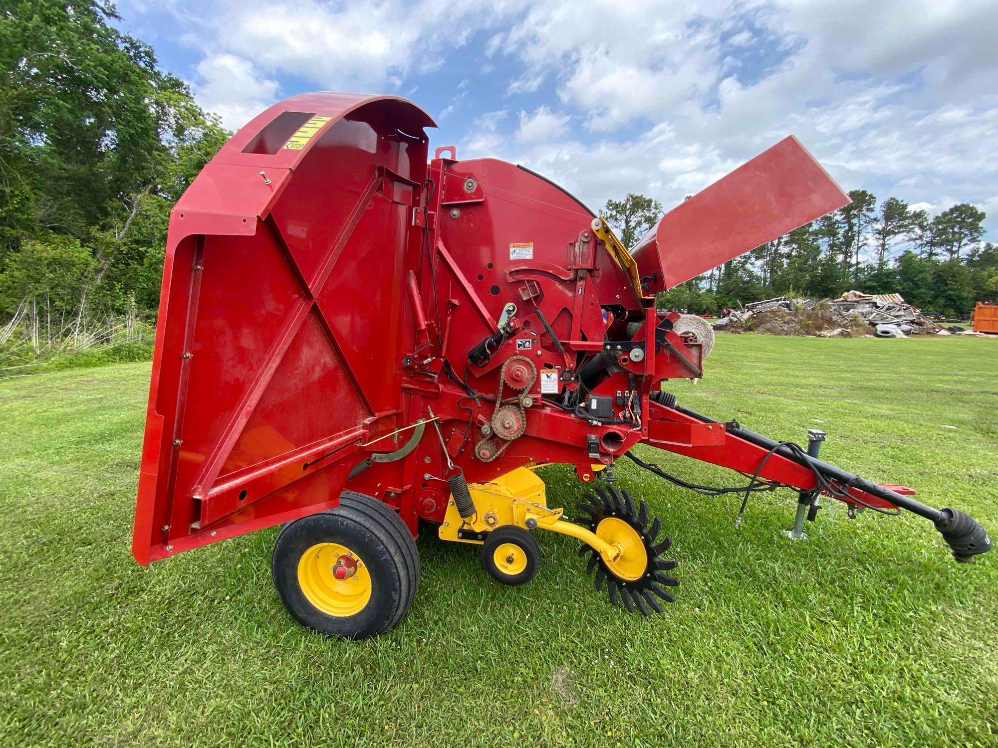 2019 New Holland RB450U Baler