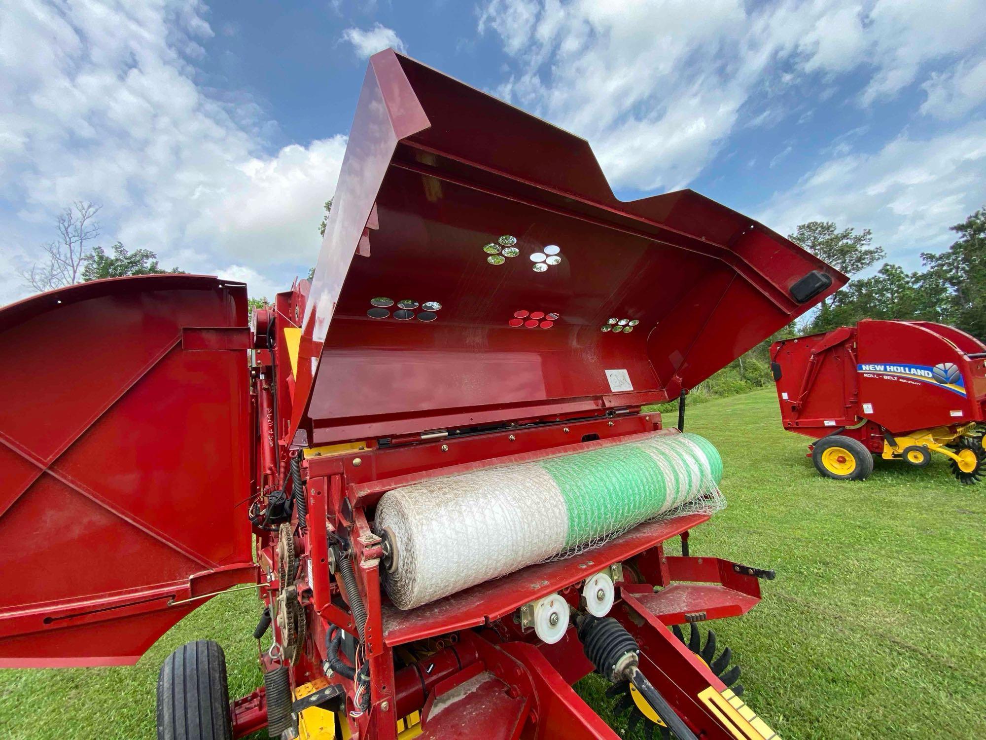 2019 New Holland RB450U Baler