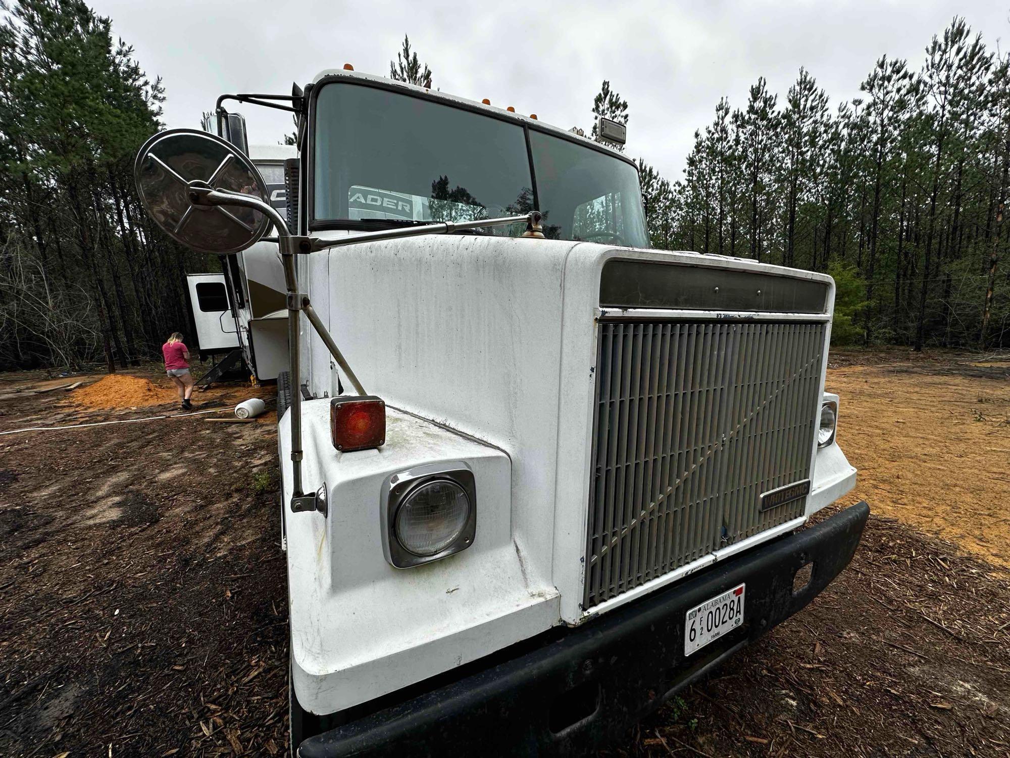 1988 Volvo GM Truck Tractor