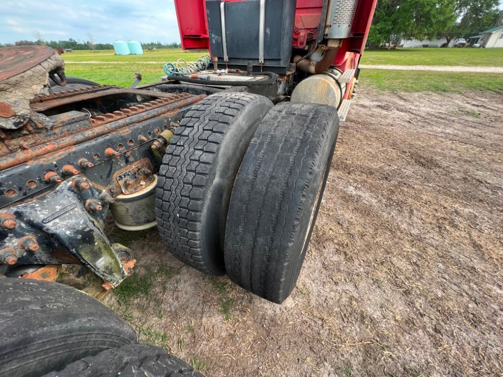 1996 Freightliner Chassis-Cab