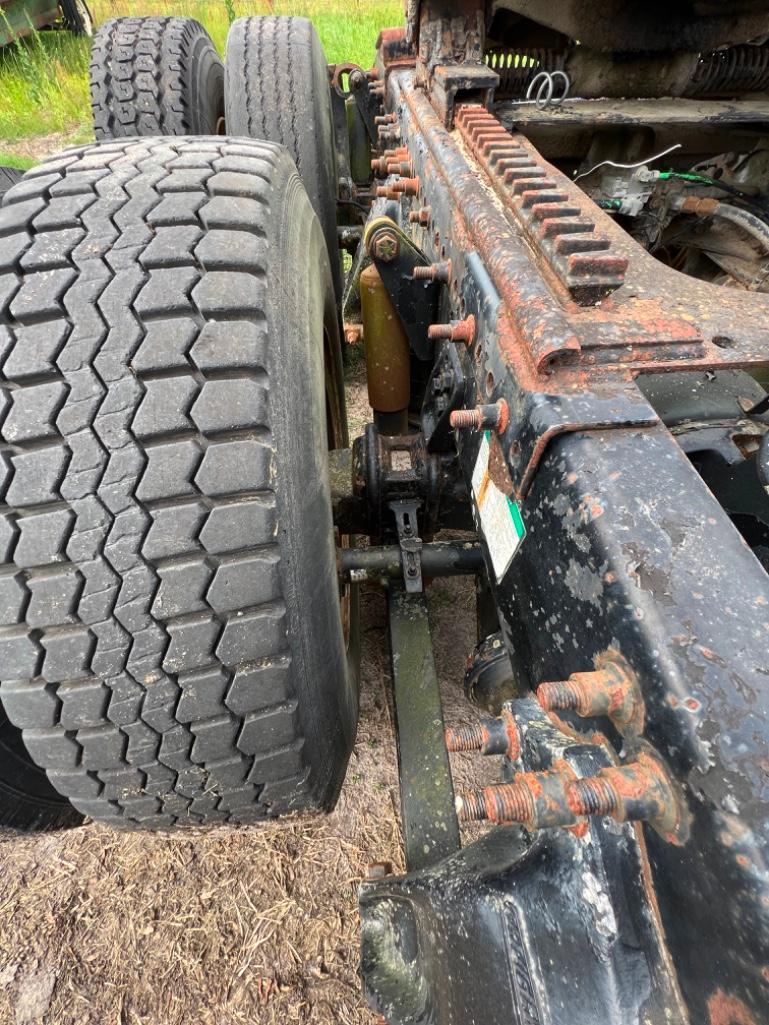 1996 Freightliner Chassis-Cab