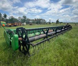 John Deere 630F 30' HydraFlex Header