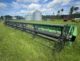 John Deere 630F 30' HydraFlex Header