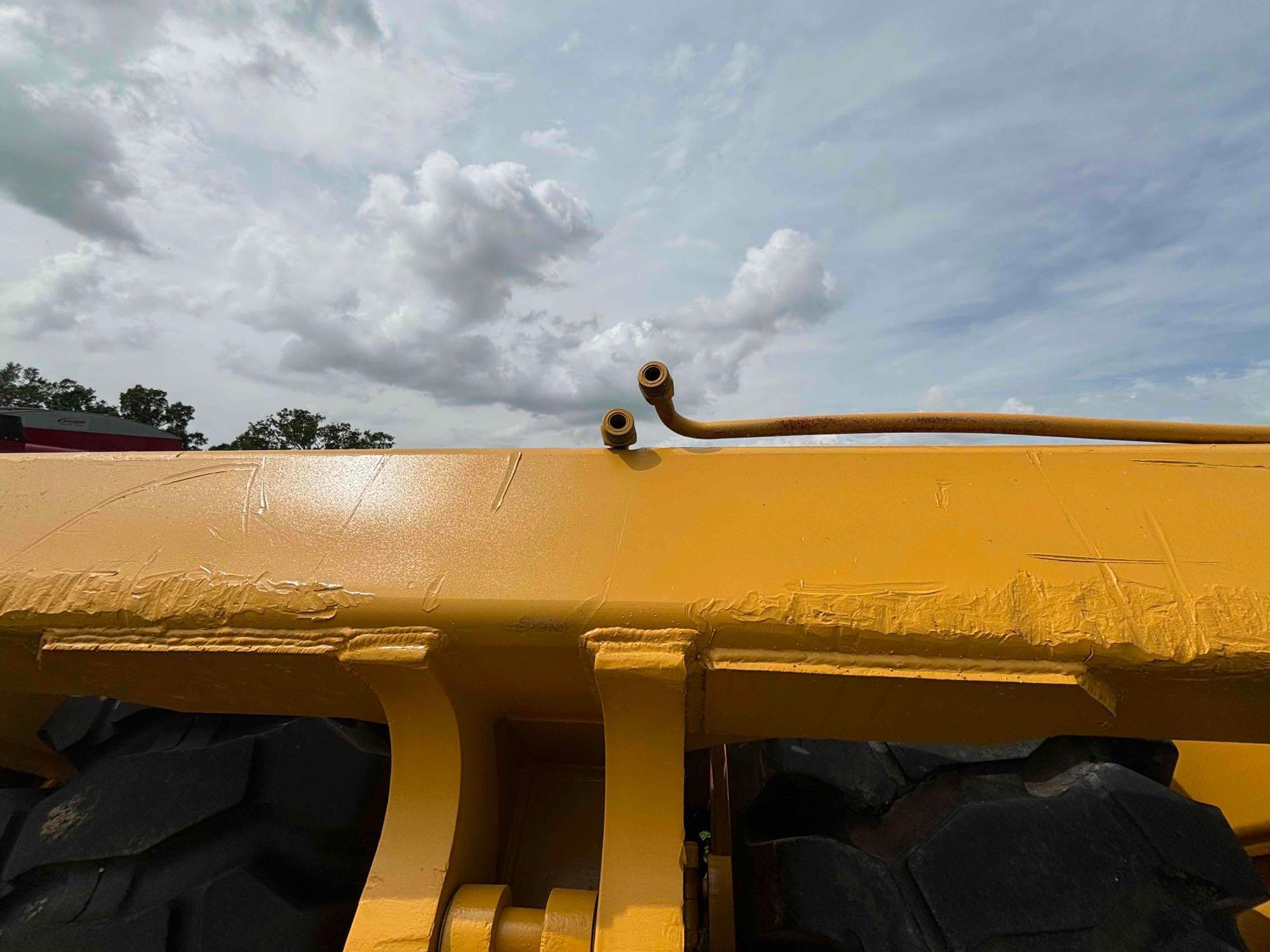 John Deere 2112C Soil Scraper