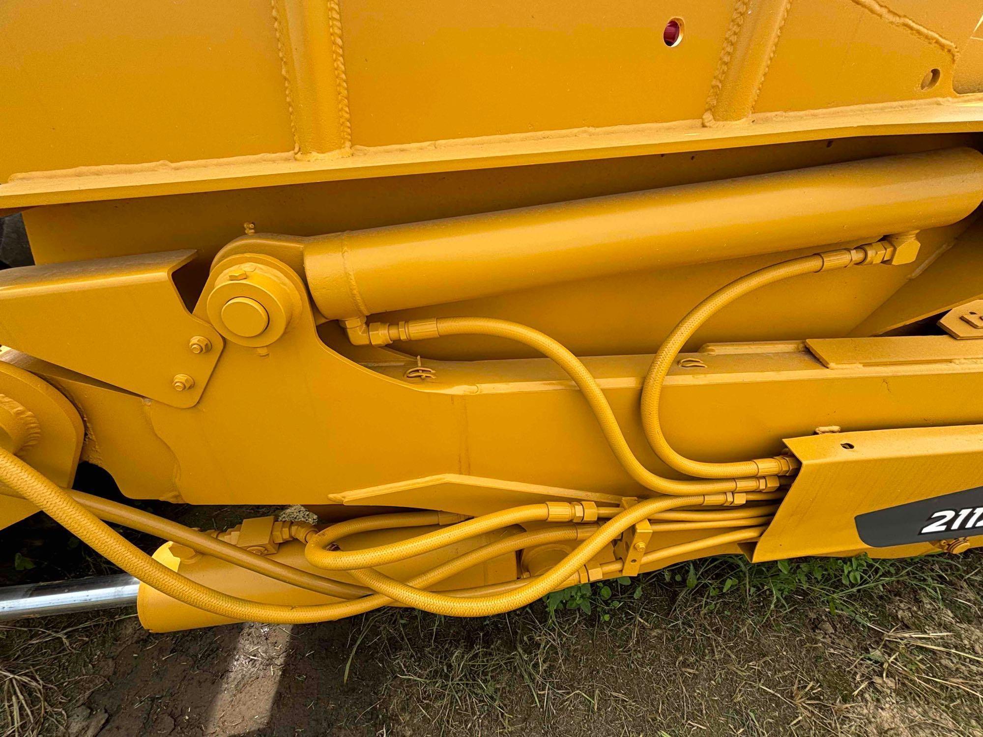 John Deere 2112C Soil Scraper