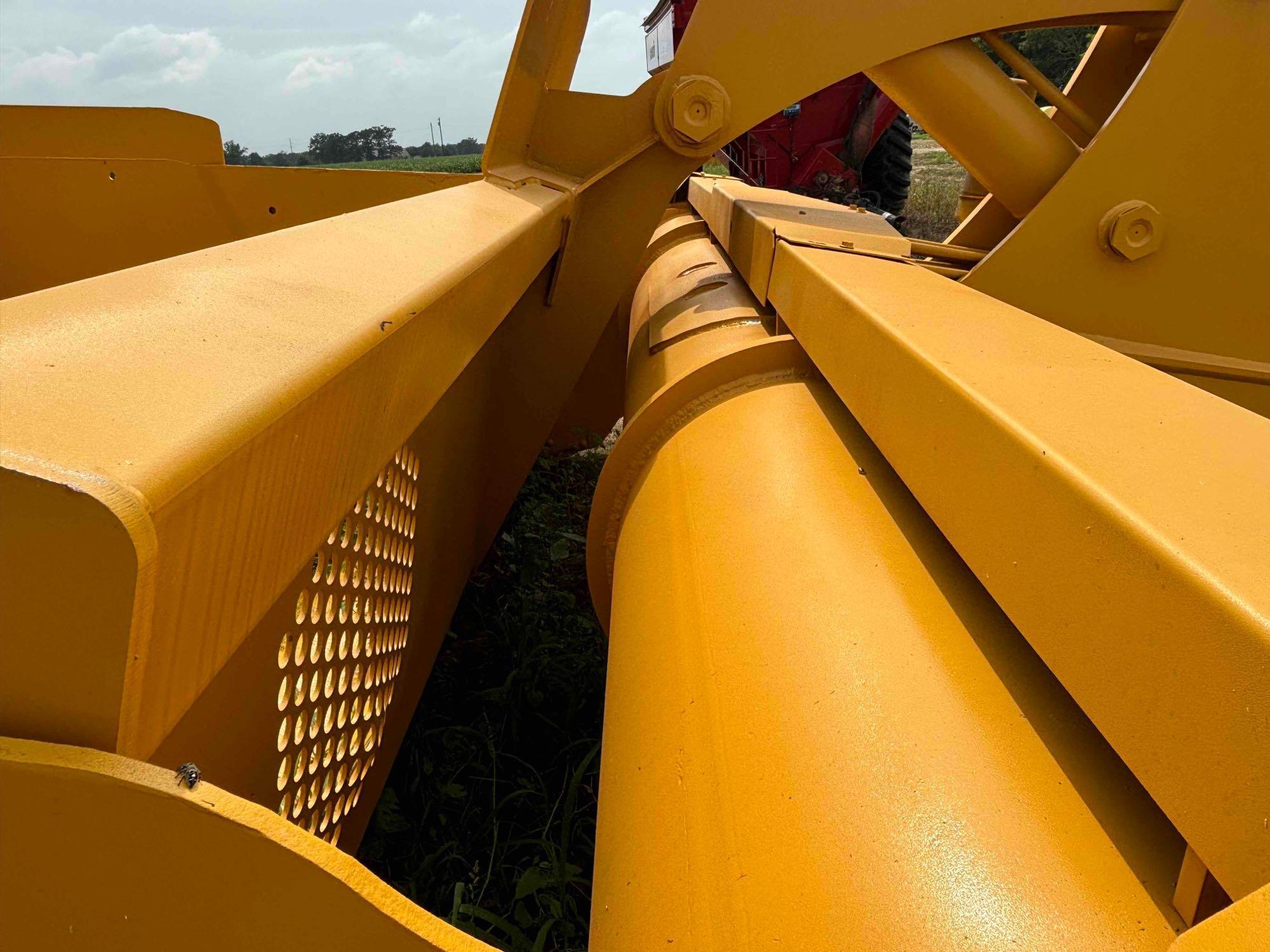 John Deere 2112C Soil Scraper