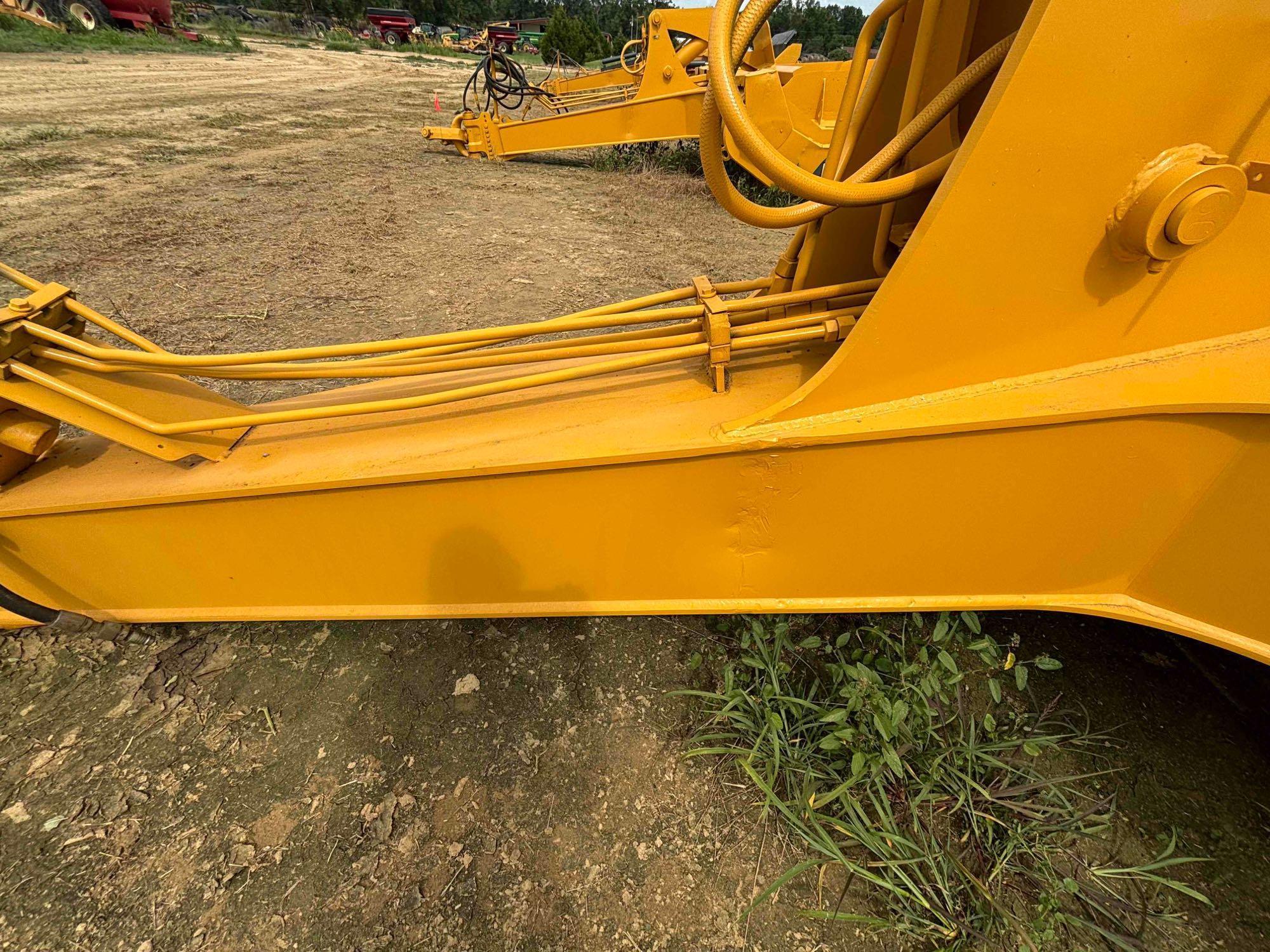 John Deere 2112C Soil Scraper