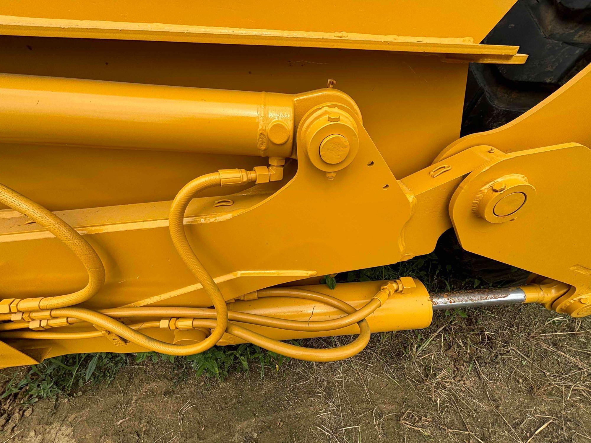 John Deere 2112C Soil Scraper