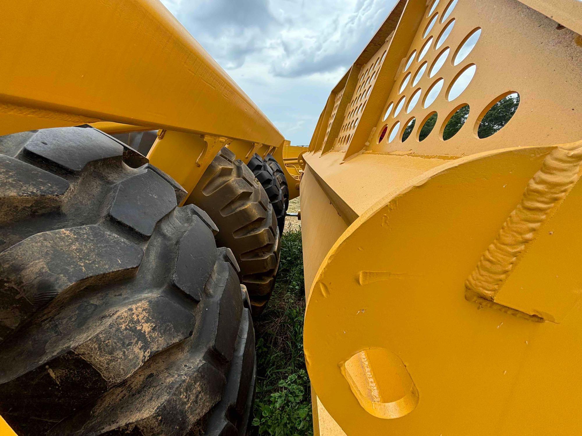 John Deere 2112C Soil Scraper